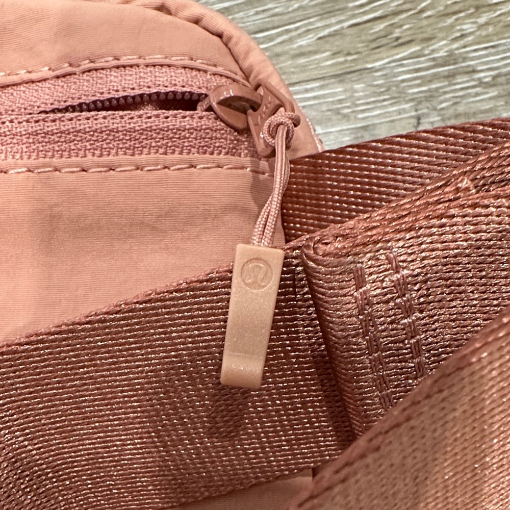 NWT! lululemon Copper Everywhere Belt Bag Size Small - Picture 11 of 11